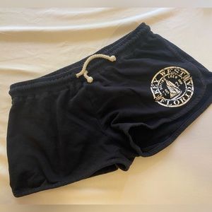 Woman’s Key West shorts size L.